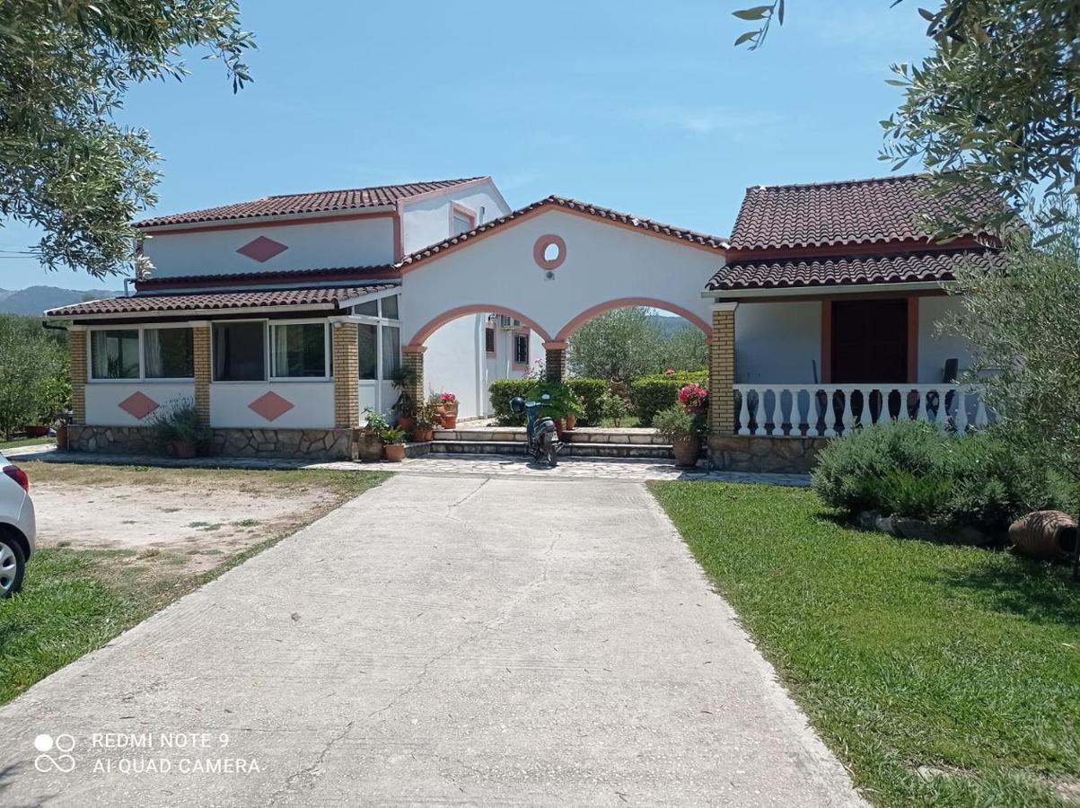 Villa Yannis Roda  Exteriör bild